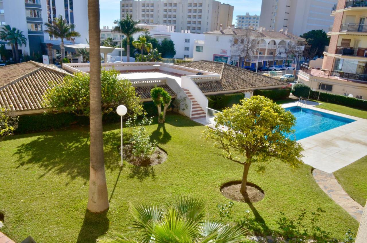 Carihuela Un Dormitorio Junto Al Mar Leilighet Torremolinos Eksteriør bilde