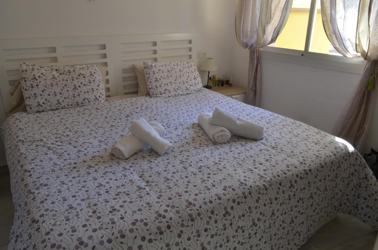 Carihuela Un Dormitorio Junto Al Mar Leilighet Torremolinos Eksteriør bilde