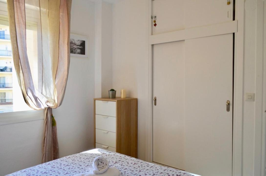 Carihuela Un Dormitorio Junto Al Mar Leilighet Torremolinos Eksteriør bilde