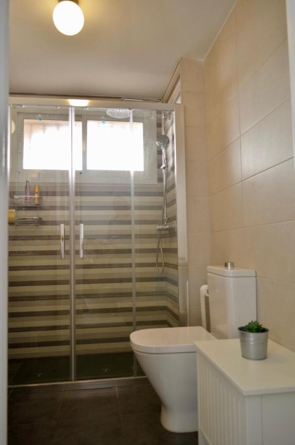 Carihuela Un Dormitorio Junto Al Mar Leilighet Torremolinos Eksteriør bilde