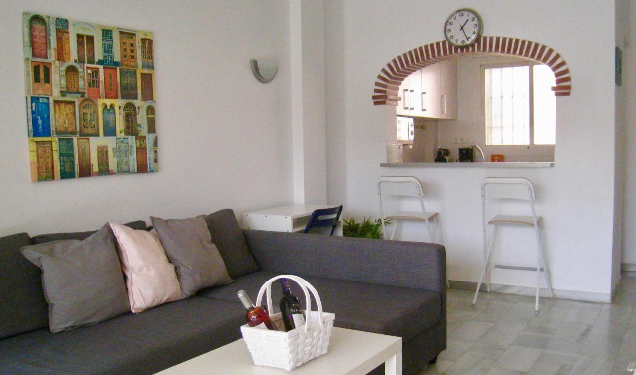 Carihuela Un Dormitorio Junto Al Mar Leilighet Torremolinos Eksteriør bilde