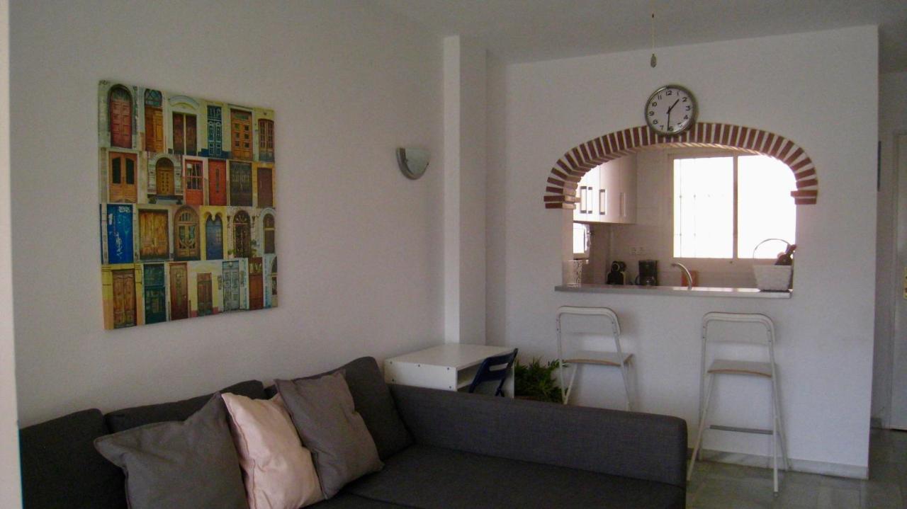 Carihuela Un Dormitorio Junto Al Mar Leilighet Torremolinos Eksteriør bilde